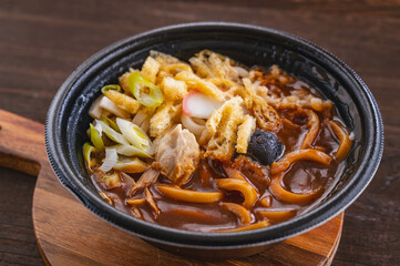 味噌煮込みうどん