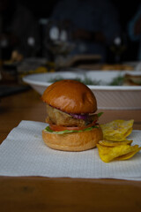 Hamburguesas de res, el bocado perfecto para cualquier momento.