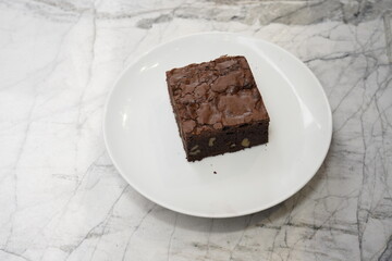 restaurant or café-style brownie serving