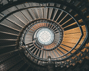 Klatka schodowa dół © Maciej