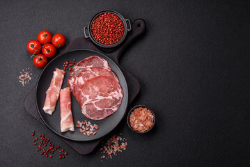 Antipasto jamon, prosciutto, sausage, sliced with tomatoes, salt and spices