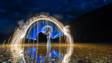 Fototapeta premium Lightpainting am Bohinj See - Slowenien
