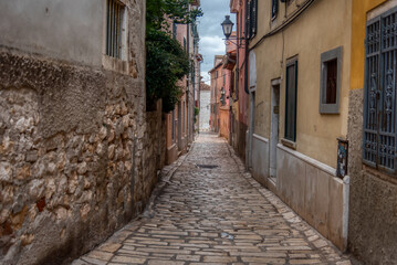 Fototapeta premium Beautifully landscaped streets and small squares in Rovinj, Istria, Croatia