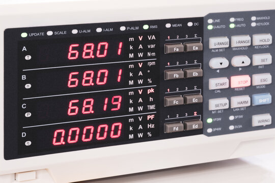 Digital meter of electrical parameters, current, voltage, frequency