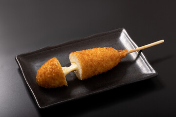 チーズ　ハットグ（クリスピーチーズホットドッグ）