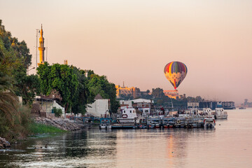 Egypt. Balloon tours from Luxor over the Nile River.