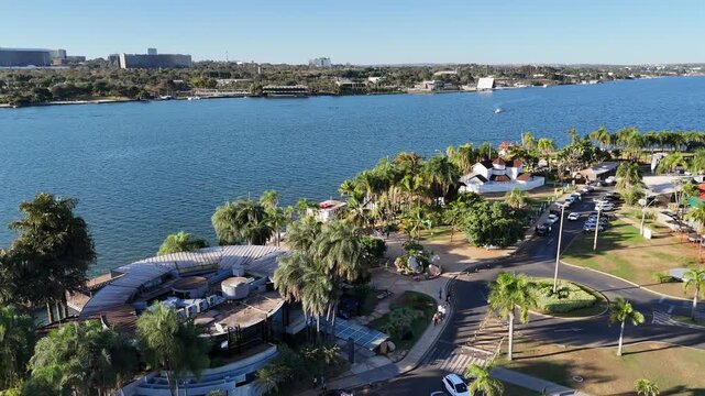 Margens do Lago Parano&aacute; em Bras&iacute;lia/DF