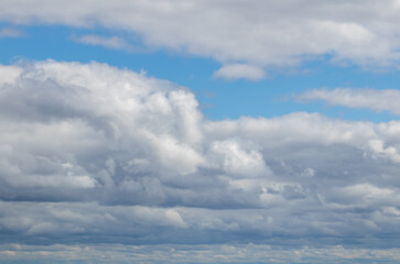Fototapeta premium Sky replacement clouds puffy gray and white with blue sky