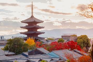 Gion,The district was built to accommodate the needs of travellers and visitors to the shrine.It...