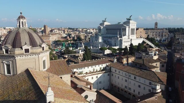 Vis&atilde;o a&eacute;rea de bas&iacute;licas, igrejas e arquitetura cl&aacute;ssica em Roma, It&aacute;lia. Destacando marcos hist&oacute;ricos, beleza arquitet&ocirc;nica e a rica heran&ccedil;a cultural da Cidade Eterna