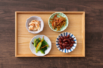 Japanese side dishes on a tray.  お盆の上の日本のおかず