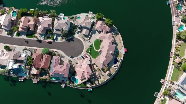 Aerial view of waterfront houses in Glendale, Arizona