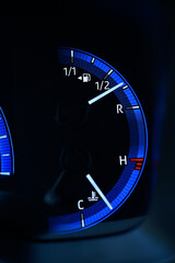 Arrow symbol on the fuel indicator is to indicate on which side the car's fuel filler cap is available or is on     