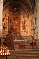 Blick in eine Historische Kirche im Zentrum von Konstanz am Bodensee	