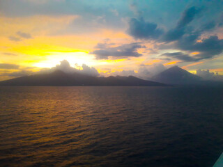 Fototapeta premium sunset over the sea