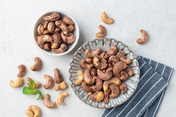 Organic unpeeled cashew nuts XXL size roasted with sea salt, healthy vegan snack