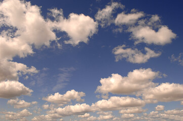 Fototapeta premium White clouds and blue sky
