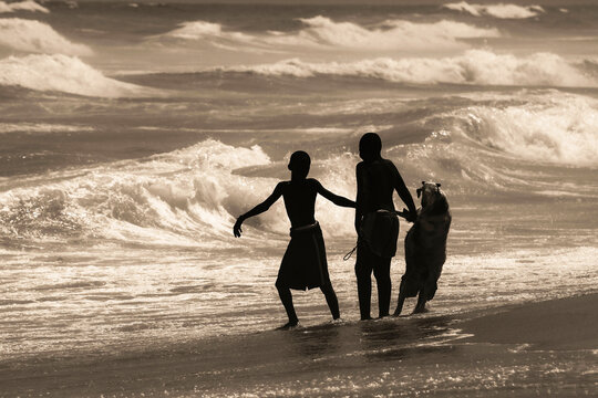 Vie au bord de l'oc&eacute;an &agrave; Dakar au S&eacute;n&eacute;gal