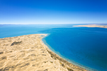 the sand with Qinghai lake