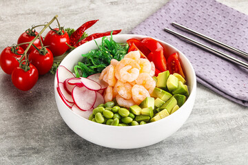 Hawaian cuisine - Poke with cocktail shrimps