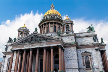 Picturesque view famous St. Isaac Cathedral on autumn day. Saint-Petersburg, Russia