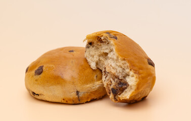 buns with chocolate drops