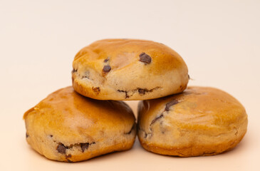 buns with chocolate drops