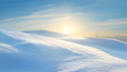 Obraz premium 눈쌓인 언덕과 아침햇살