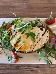 fried egg with arugula and balsamic drizzle