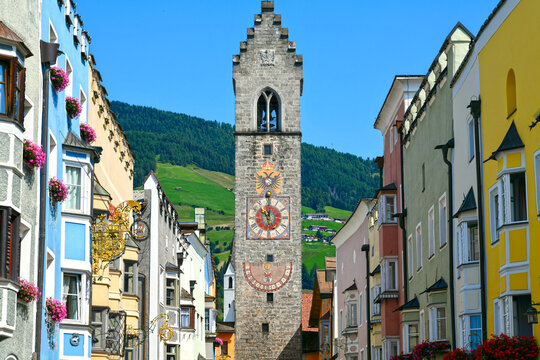 Die Altstadt von Sterzing (Vipiteno) im Wipptal, S&uuml;dtirol  