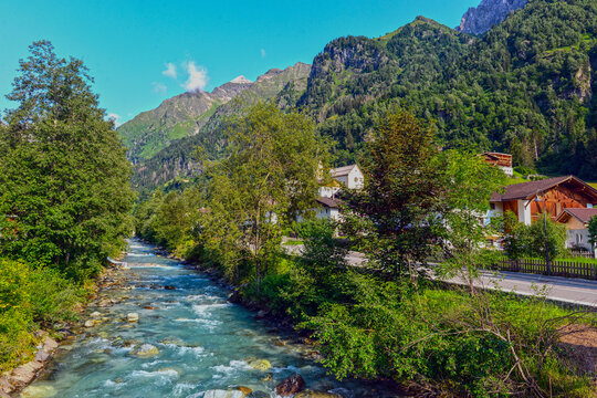 Der Pflerscher Bach im Pflerschtal (S&uuml;dtirol, Italien)