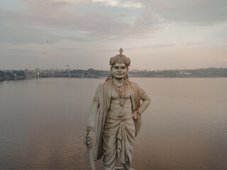 statue of raja bhoj