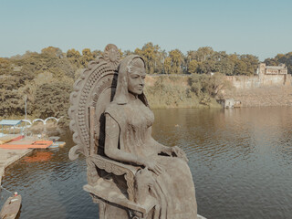 rani kamlapati statue