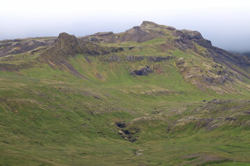 ville de Grundarfjordur située au fond de son fjord en islande