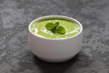 green tea with mint