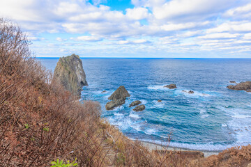 積丹ブルーに包まれた島武意海岸の秋