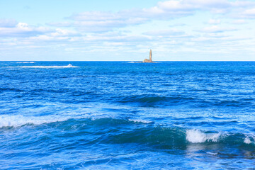 Obraz premium 余市町のローソク岩 – キャンドルのように立つ無人島の絶景