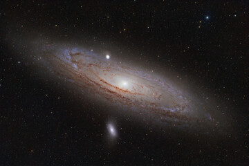 Obraz premium Galaxy Andromeda M31 with hydrogen-alpha details 