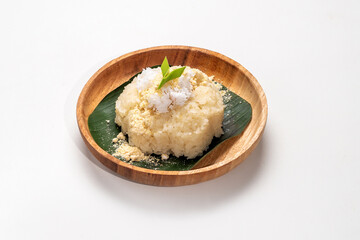 Indonesian Sticky Rice with Grated Coconut (Ketan Kelapa)