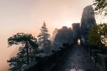 Auf der nebeligen Basteibrücke 