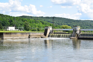 River lock Schengen - Apach across the border