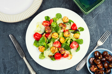 Delicious appetizer salad.