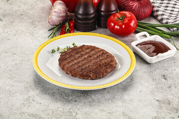 Grilled minced beef burger cutlet