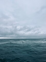 Fototapeta premium Natural seascape background, cloudy sea horizon