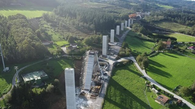 tomas ereas de las obras del Tren de Alta Velocidad (TAV) en el Pa&iacute;s Vasco