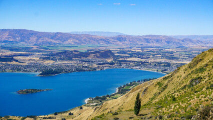 Obraz premium view of lake Wanaka from Roys Peak, New Zealand