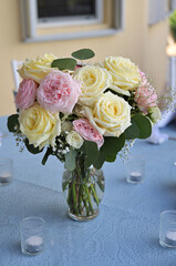 Bouquet of roses in a vase.
