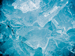 icecubes background,icecubes texture,icecubes wallpaper,ice helps to feel refreshed and cool water from the icecubes helps the water refresh your life and feel good.ice drinks for refreshment business