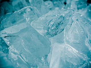 icecubes background,icecubes texture,icecubes wallpaper,ice helps to feel refreshed and cool water from the icecubes helps the water refresh your life and feel good.ice drinks for refreshment business
