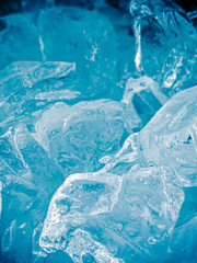 icecubes background,icecubes texture,icecubes wallpaper,ice helps to feel refreshed and cool water from the icecubes helps the water refresh your life and feel good.ice drinks for refreshment business